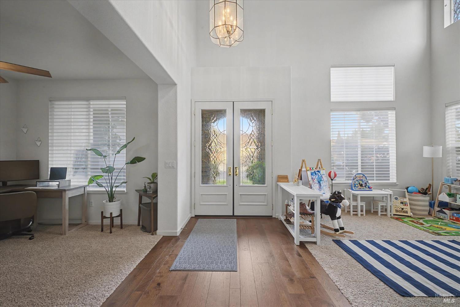 Detail Gallery Image 13 of 65 For 931 Zephyr Ln, Vacaville,  CA 95687 - 4 Beds | 2/1 Baths