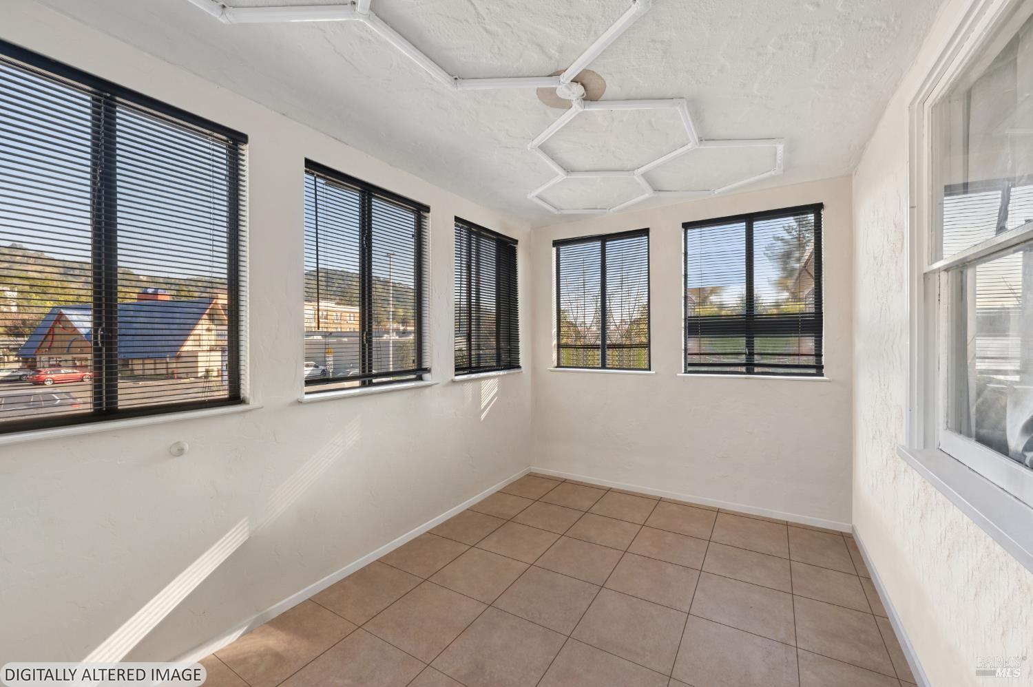 Detail Gallery Image 14 of 26 For 1851 2nd St, San Rafael,  CA 94901 - – Beds | – Baths