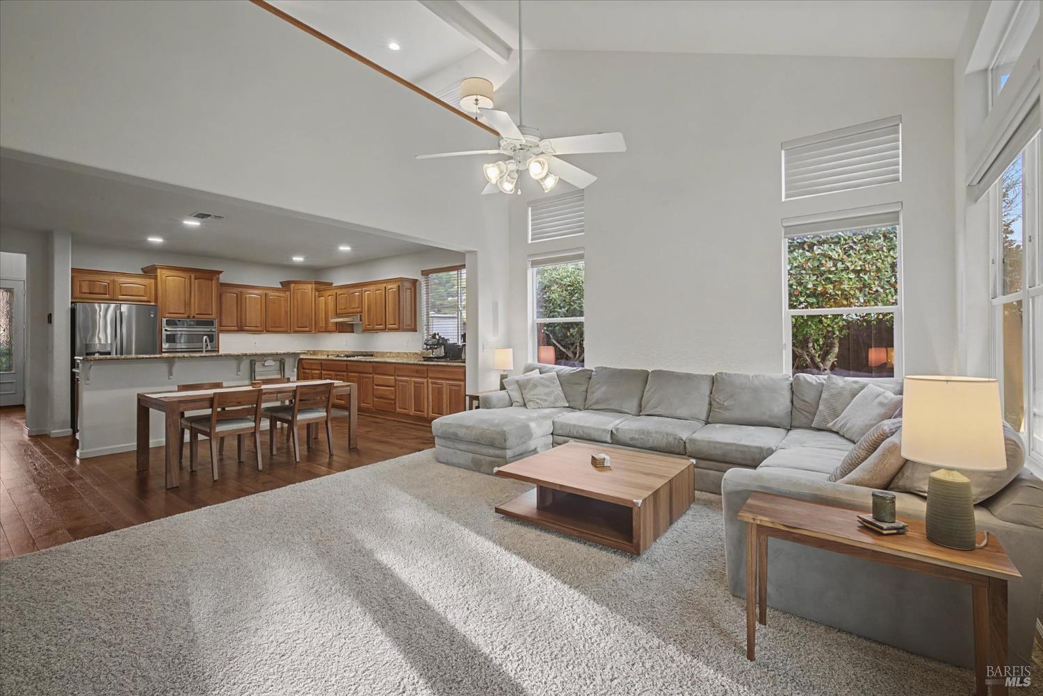 Detail Gallery Image 16 of 65 For 931 Zephyr Ln, Vacaville,  CA 95687 - 4 Beds | 2/1 Baths