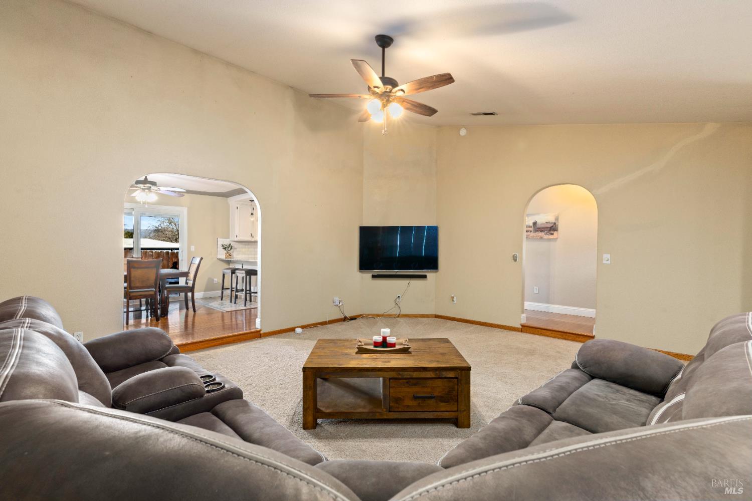 Detail Gallery Image 10 of 50 For 170 Deer Hill Ln, Lakeport,  CA 95453 - 3 Beds | 2 Baths