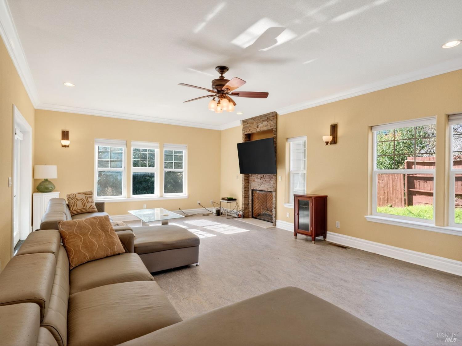 Detail Gallery Image 30 of 53 For 605 Redwood Ave, Ukiah,  CA 95482 - 4 Beds | 2/1 Baths