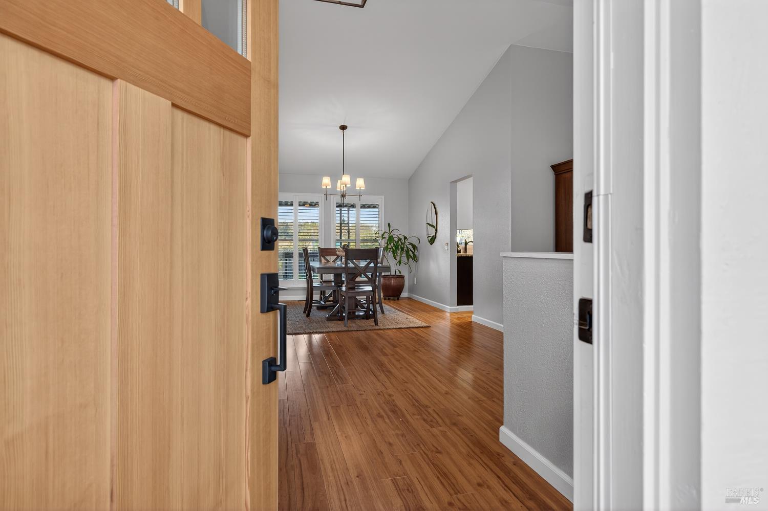 Detail Gallery Image 7 of 53 For 2071 Mount Olive Dr, Santa Rosa,  CA 95404 - 3 Beds | 2 Baths