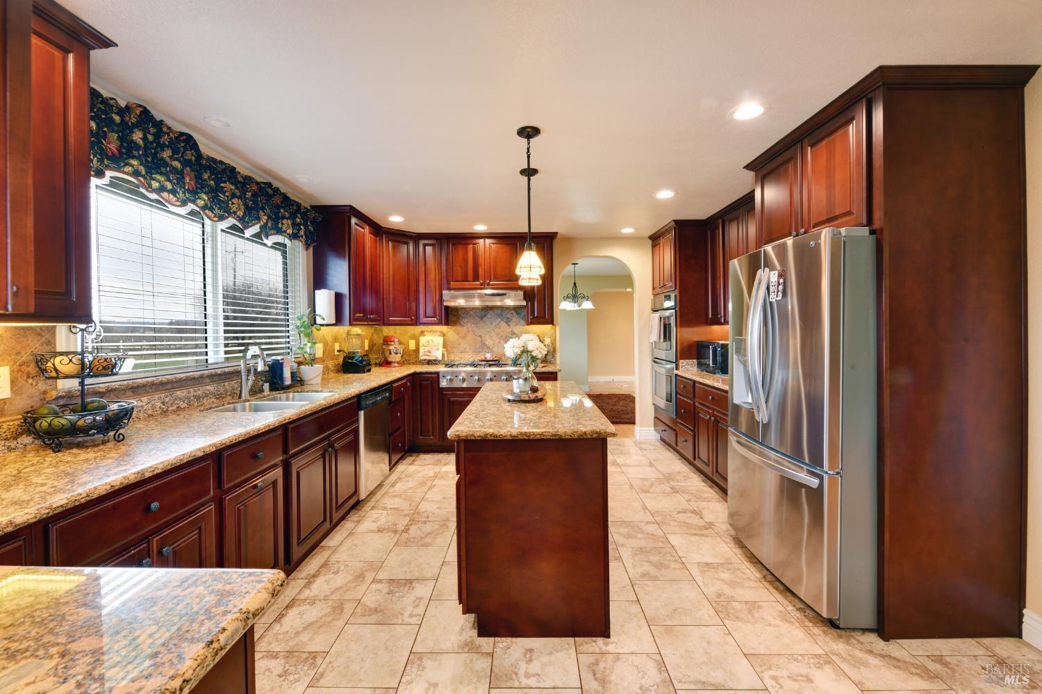 Detail Gallery Image 11 of 29 For 4782 Hall Rd, Santa Rosa,  CA 95401 - 3 Beds | 2/1 Baths