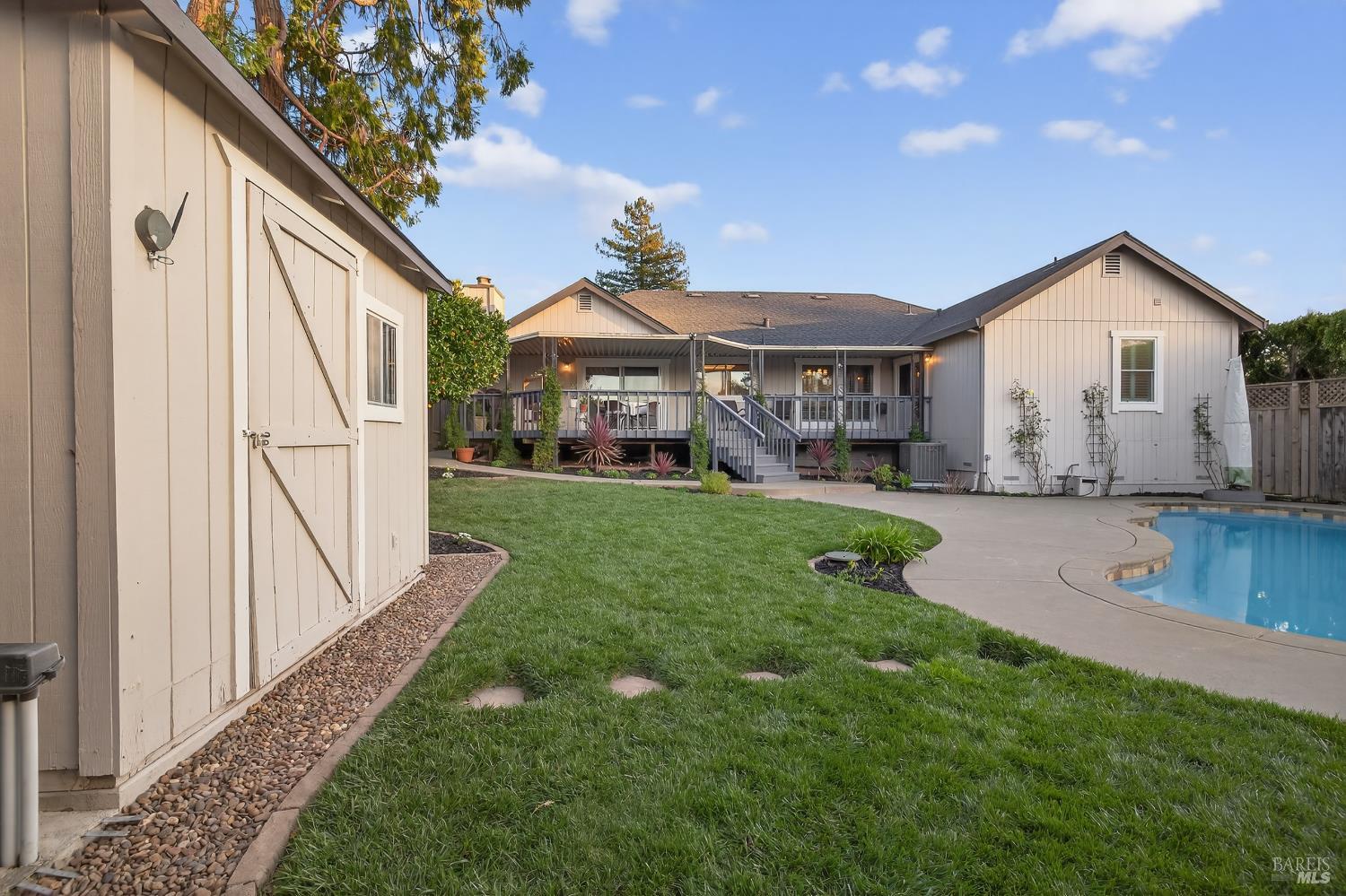 Detail Gallery Image 45 of 53 For 2071 Mount Olive Dr, Santa Rosa,  CA 95404 - 3 Beds | 2 Baths