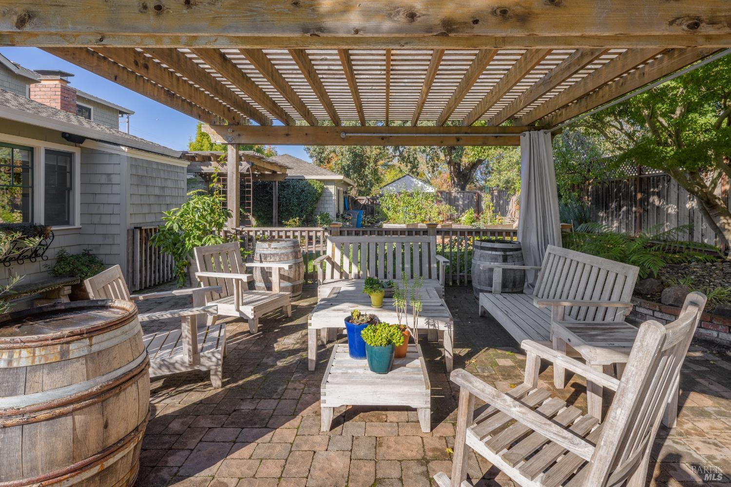 Detail Gallery Image 17 of 20 For 200 Alderbrook Dr, Santa Rosa,  CA 95405 - 4 Beds | 3/1 Baths