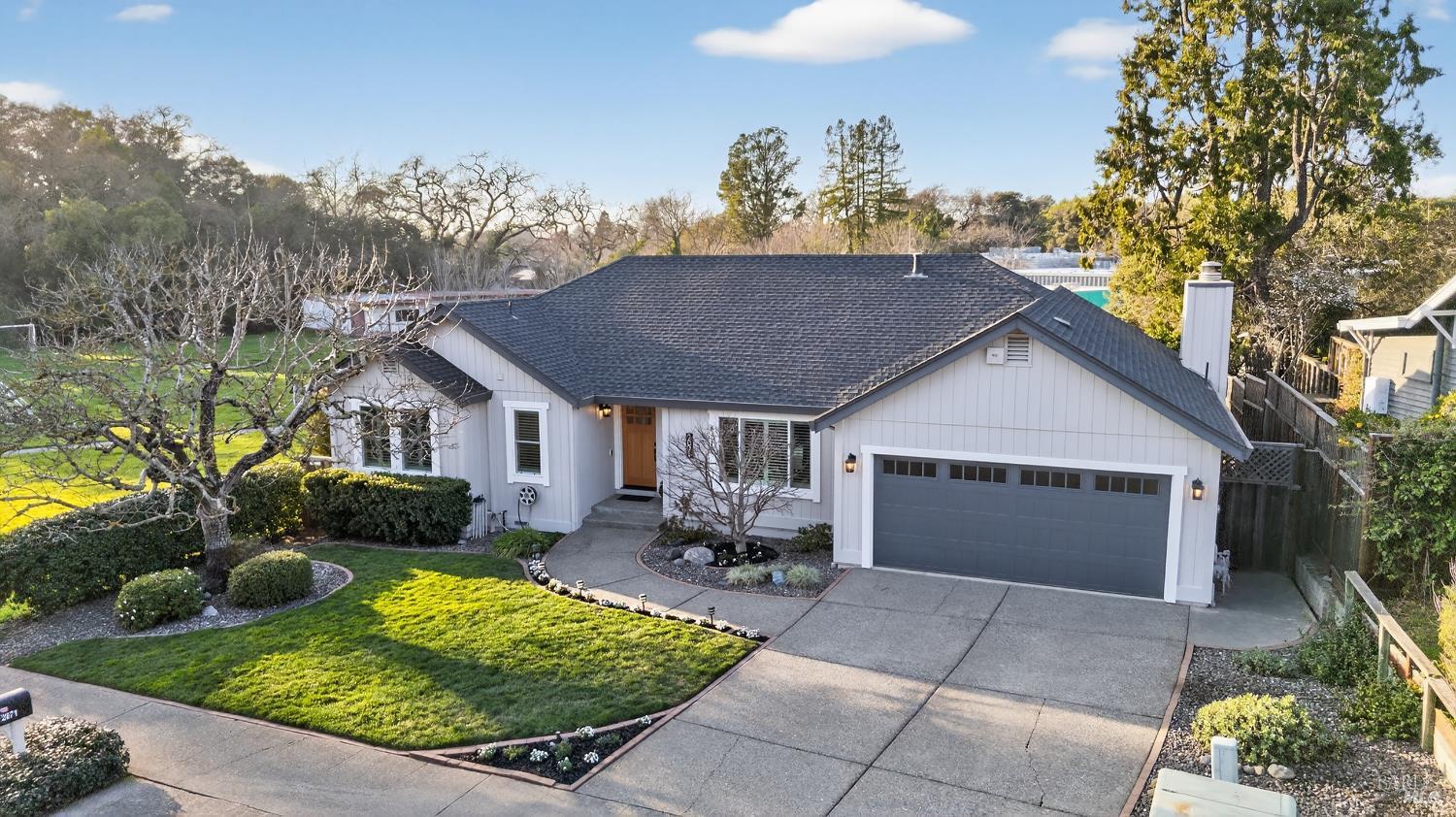 Detail Gallery Image 3 of 53 For 2071 Mount Olive Dr, Santa Rosa,  CA 95404 - 3 Beds | 2 Baths