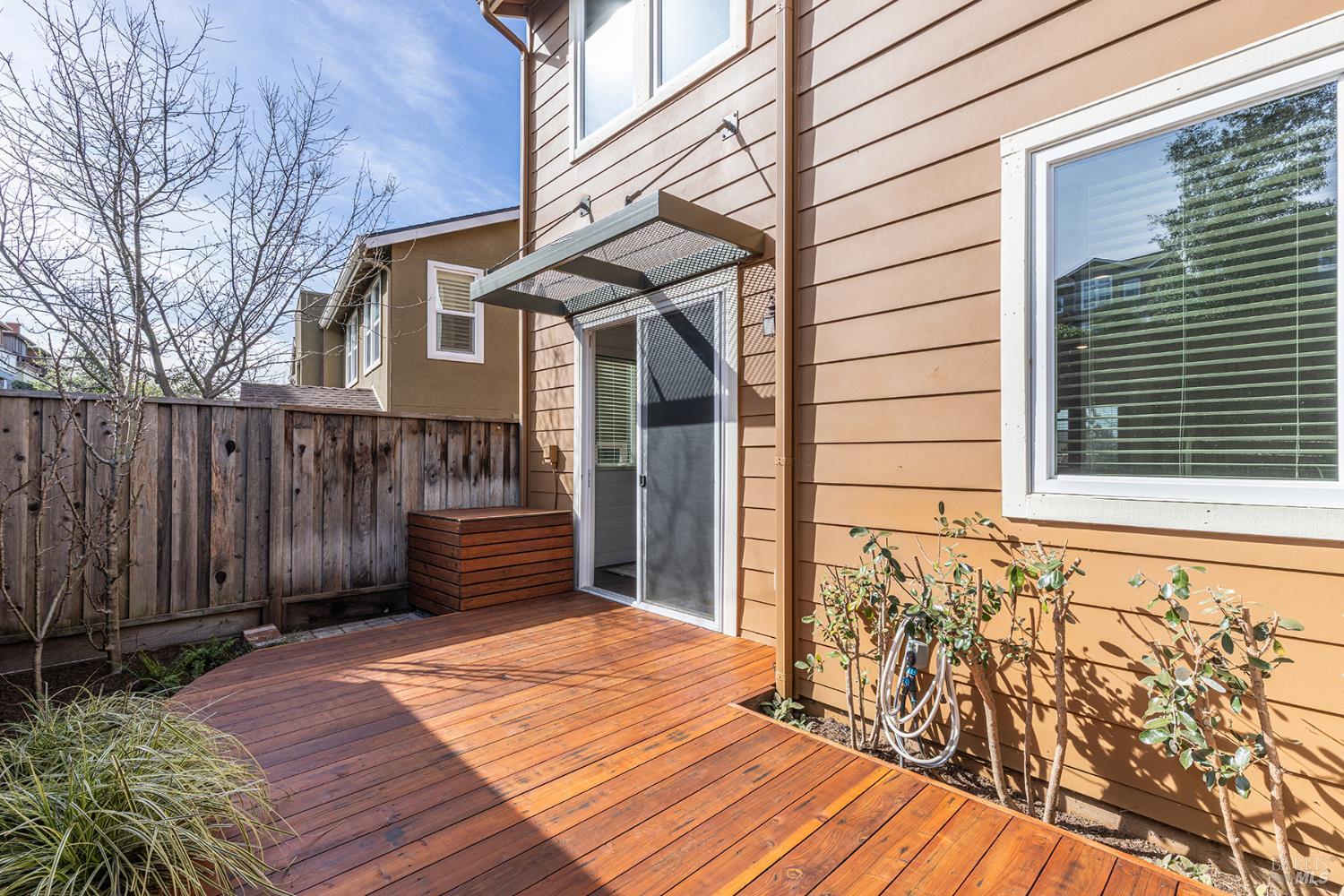 Detail Gallery Image 16 of 57 For 417 Jacquelyn Ln, Petaluma,  CA 94952 - 3 Beds | 2/1 Baths