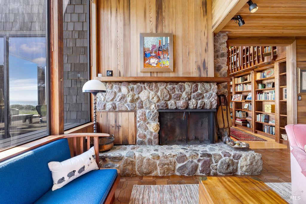 Detail Gallery Image 9 of 77 For 36939 Green Cove Dr, The Sea Ranch,  CA 95497 - 3 Beds | 3 Baths