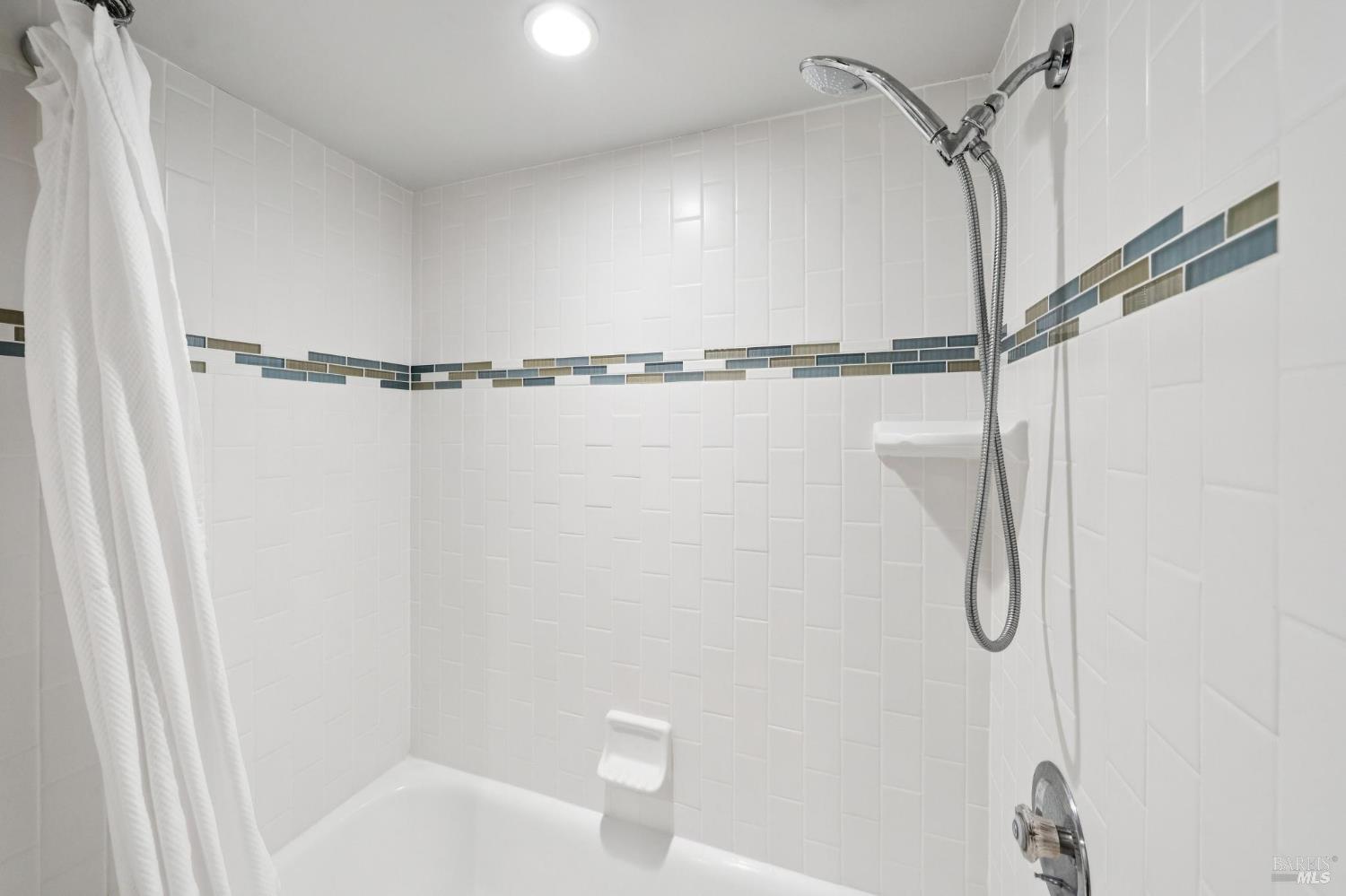 Detail Gallery Image 29 of 38 For 320 via Casitas Unkn #109,  Greenbrae,  CA 94904 - 3 Beds | 2 Baths