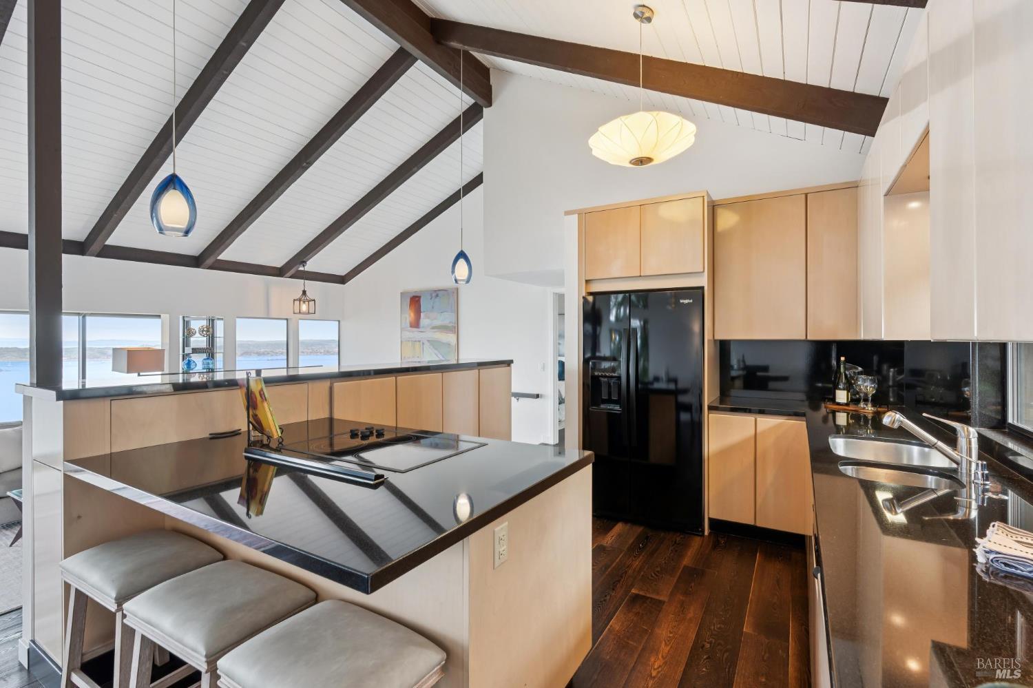 Detail Gallery Image 26 of 60 For 132 Sugarloaf Dr, Tiburon,  CA 94920 - 3 Beds | 2 Baths