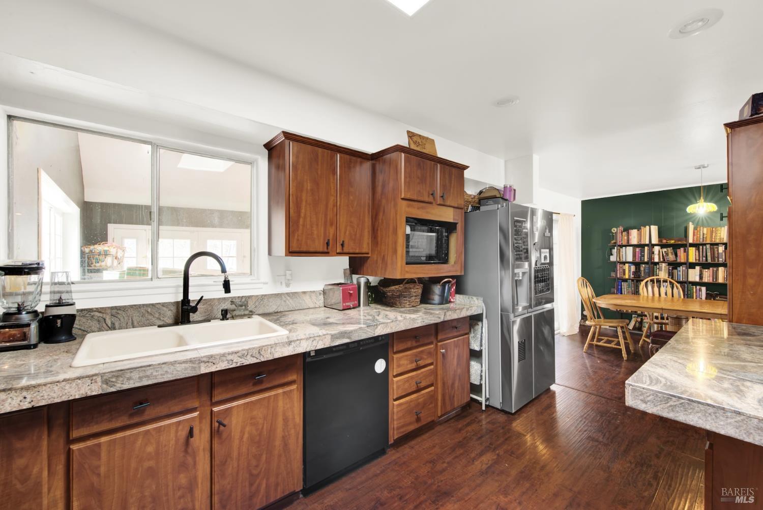 Detail Gallery Image 31 of 57 For 620 Walnut Ave, Vacaville,  CA 95688 - 4 Beds | 3 Baths