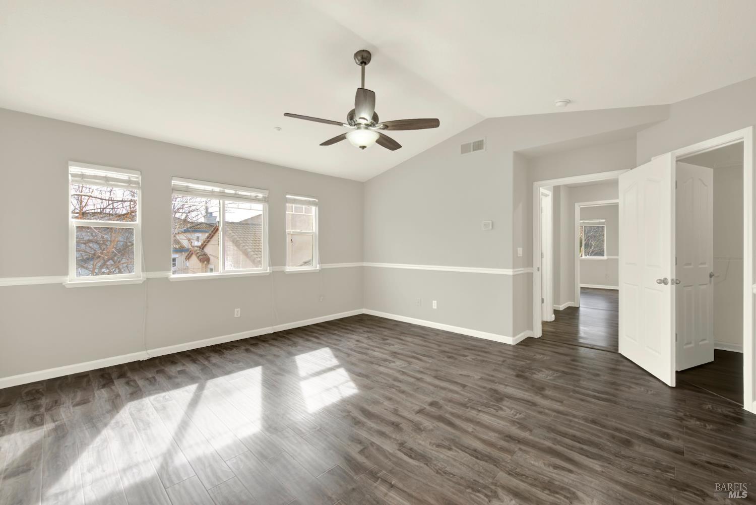 Detail Gallery Image 26 of 37 For 702 Racoon Ct, Fairfield,  CA 94533 - 3 Beds | 2/1 Baths