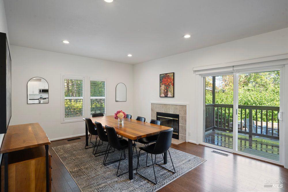 Detail Gallery Image 14 of 56 For 120 Eichten Ln, Penngrove,  CA 94951 - 4 Beds | 2/1 Baths