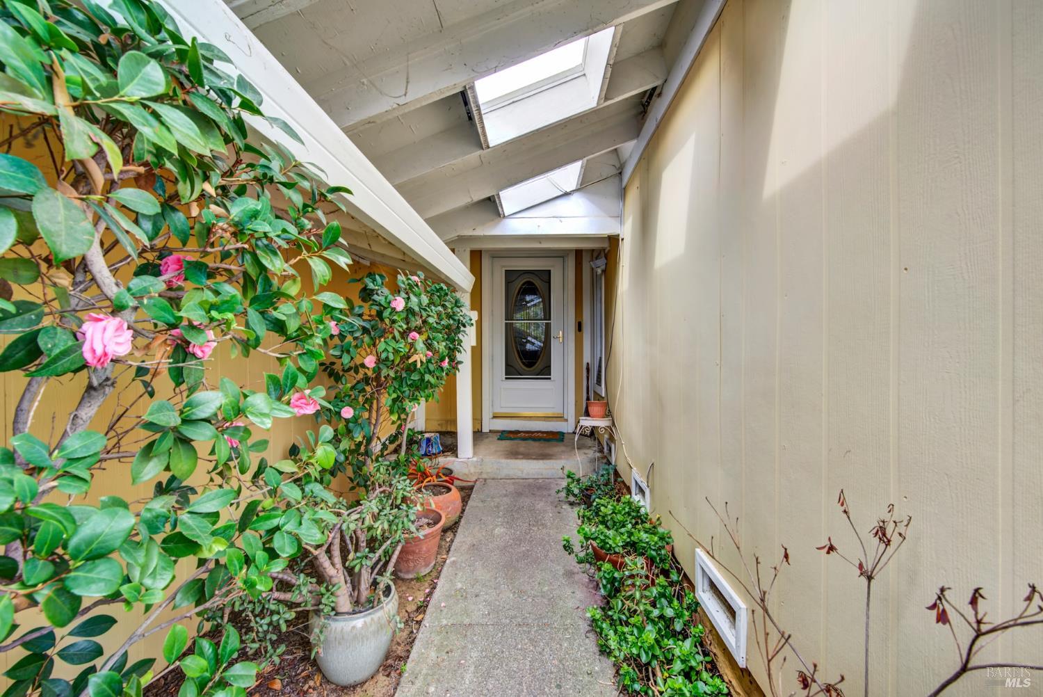 Detail Gallery Image 12 of 57 For 620 Walnut Ave, Vacaville,  CA 95688 - 4 Beds | 3 Baths