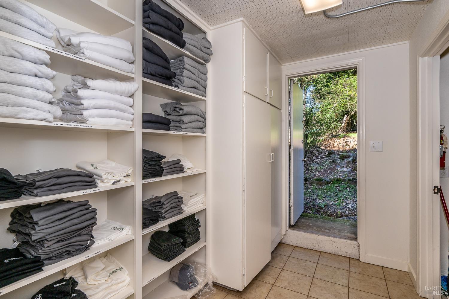 Detail Gallery Image 28 of 35 For 4010 Montecito Ave, Santa Rosa,  CA 95404 - – Beds | – Baths