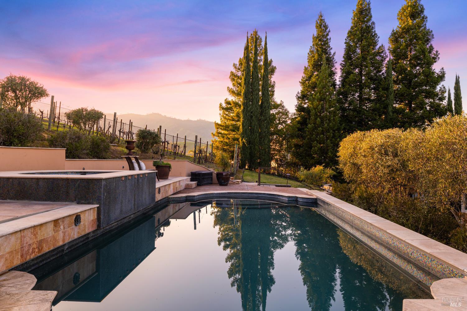 Detail Gallery Image 4 of 91 For 240 Hidden Valley Ln, Vacaville,  CA 95688 - 6 Beds | 3 Baths