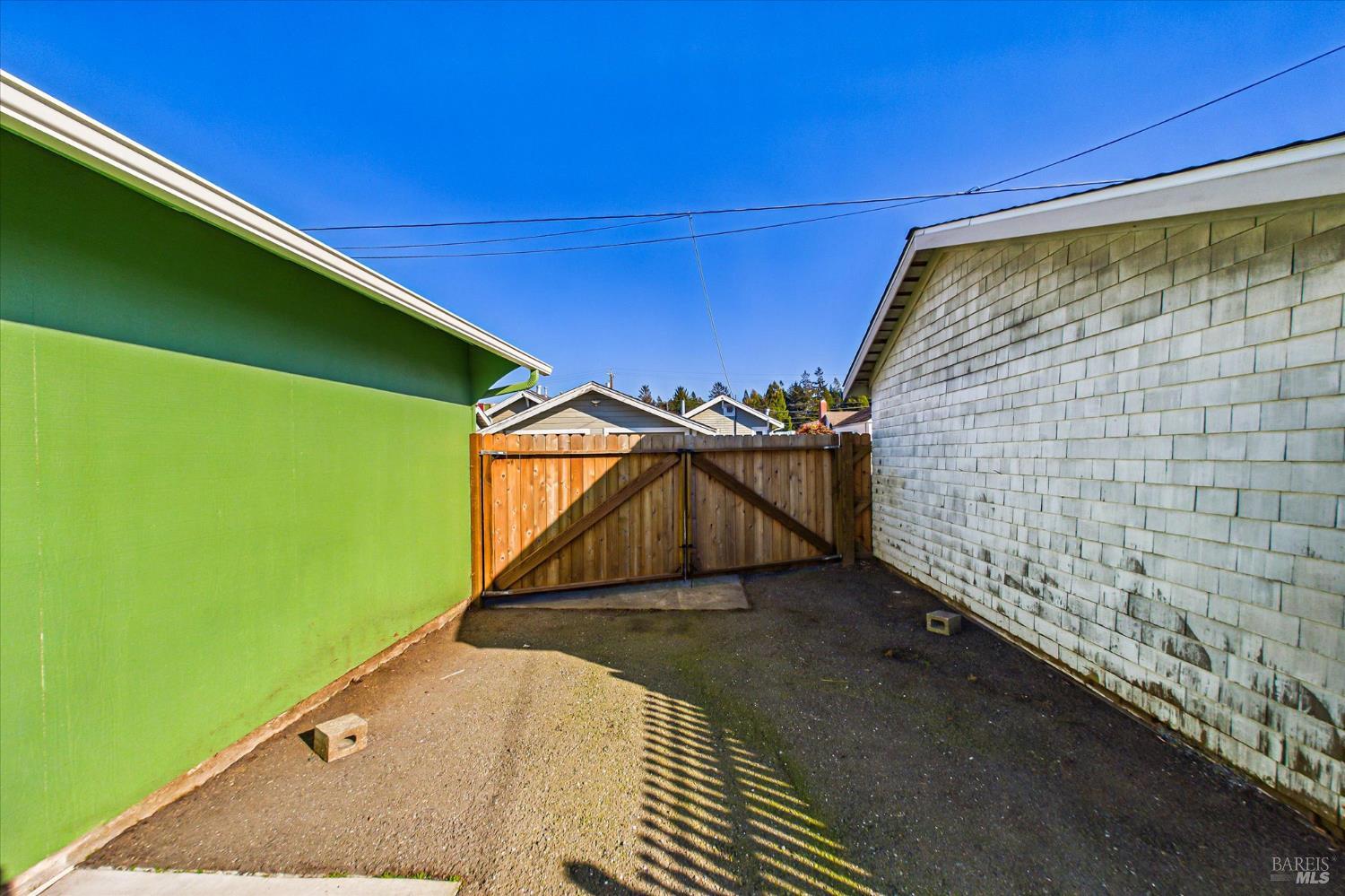 Detail Gallery Image 37 of 44 For 2005 I St, Eureka,  CA 95501 - 3 Beds | 2 Baths