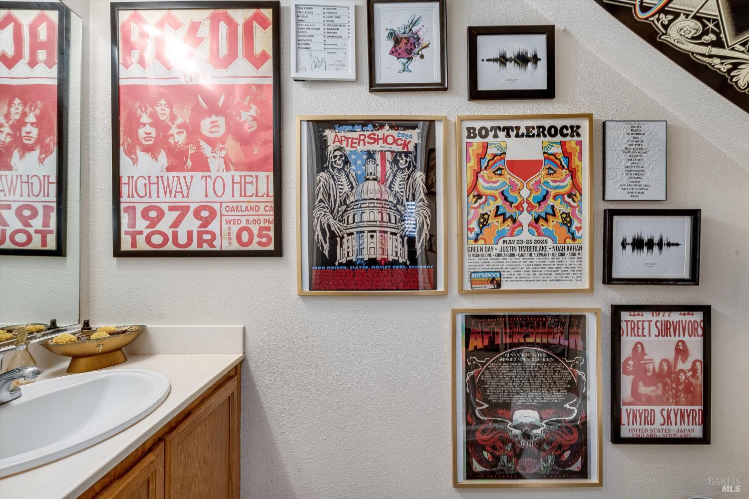 Detail Gallery Image 24 of 44 For 590 Laurel Grove Cir, Santa Rosa,  CA 95407 - 2 Beds | 2/1 Baths