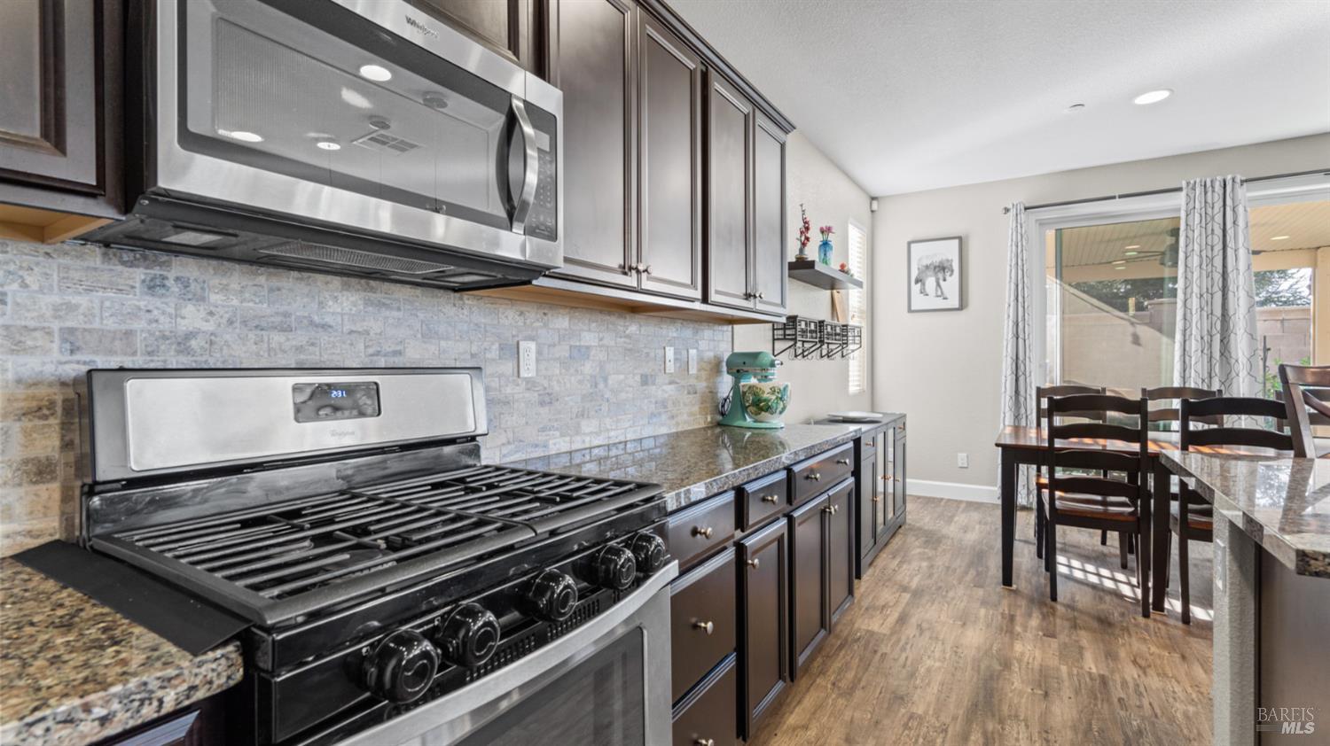 Detail Gallery Image 13 of 38 For 626 Sitka Dr, Vacaville,  CA 95687 - 4 Beds | 3 Baths