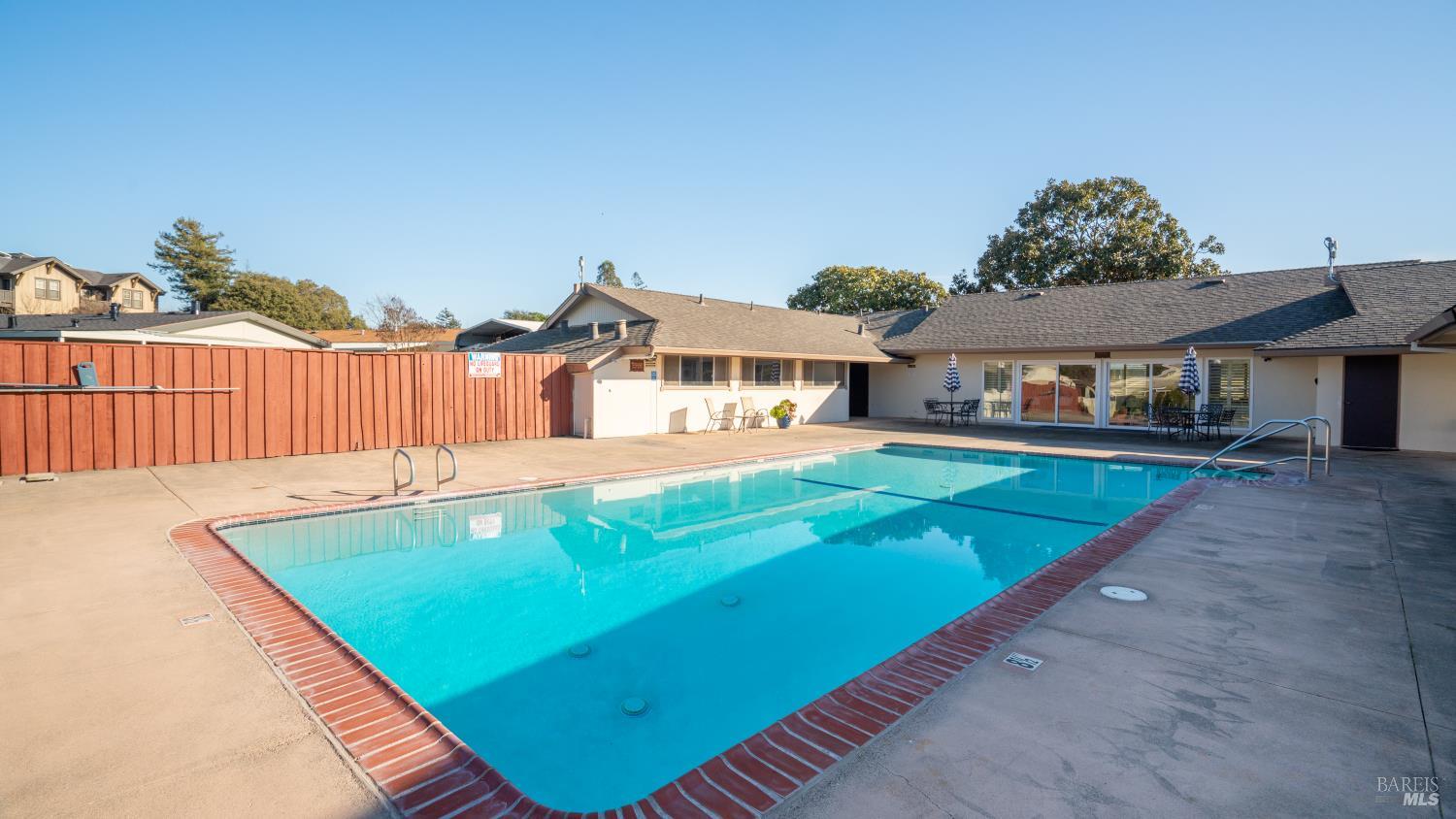 Detail Gallery Image 16 of 21 For 114 Redwing Dr, Santa Rosa,  CA 95409 - 2 Beds | 1 Baths