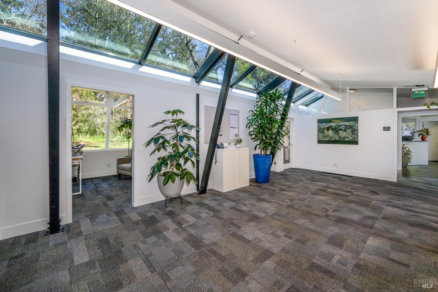 Detail Gallery Image 11 of 35 For 4010 Montecito Ave, Santa Rosa,  CA 95404 - – Beds | – Baths