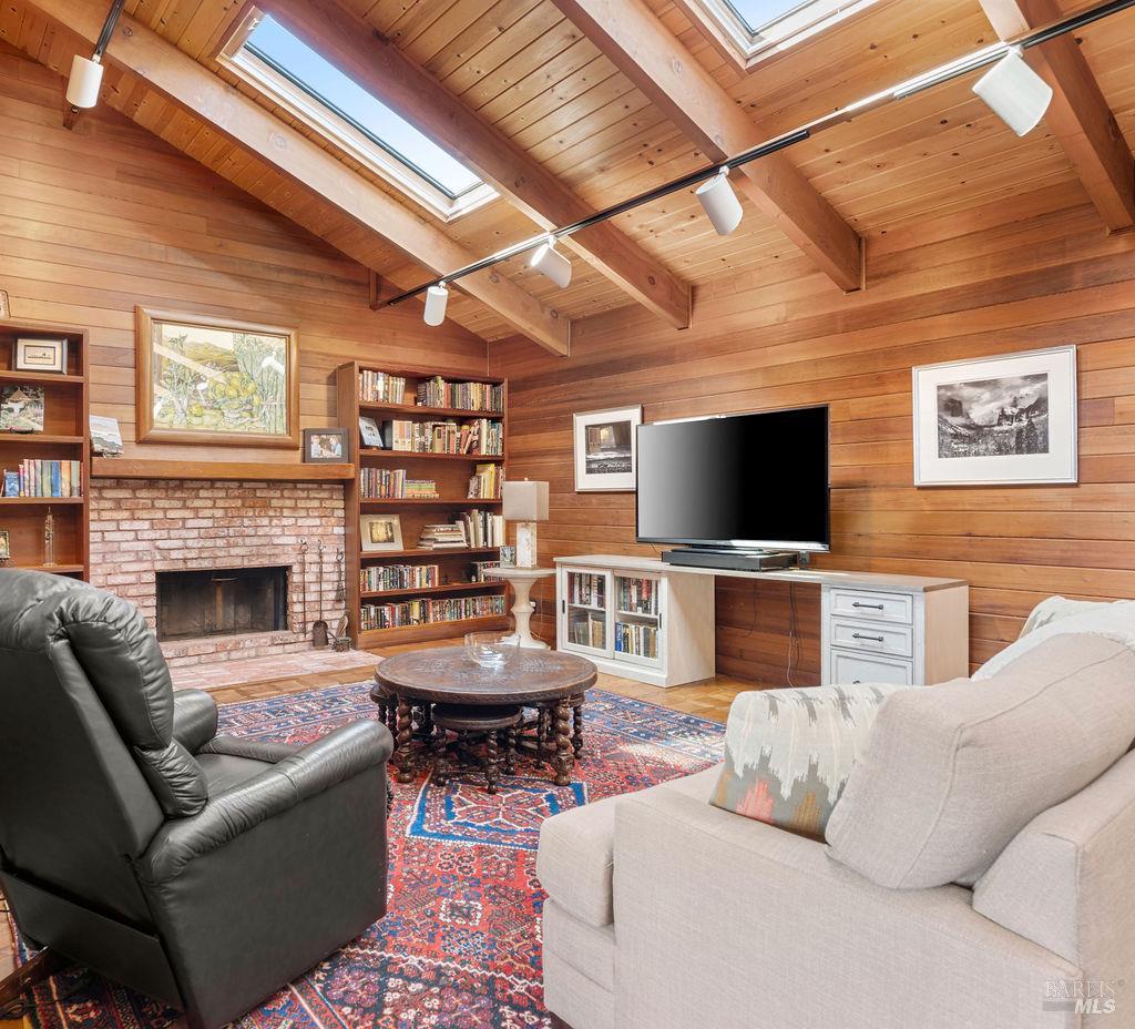 Detail Gallery Image 17 of 77 For 36939 Green Cove Dr, The Sea Ranch,  CA 95497 - 3 Beds | 3 Baths