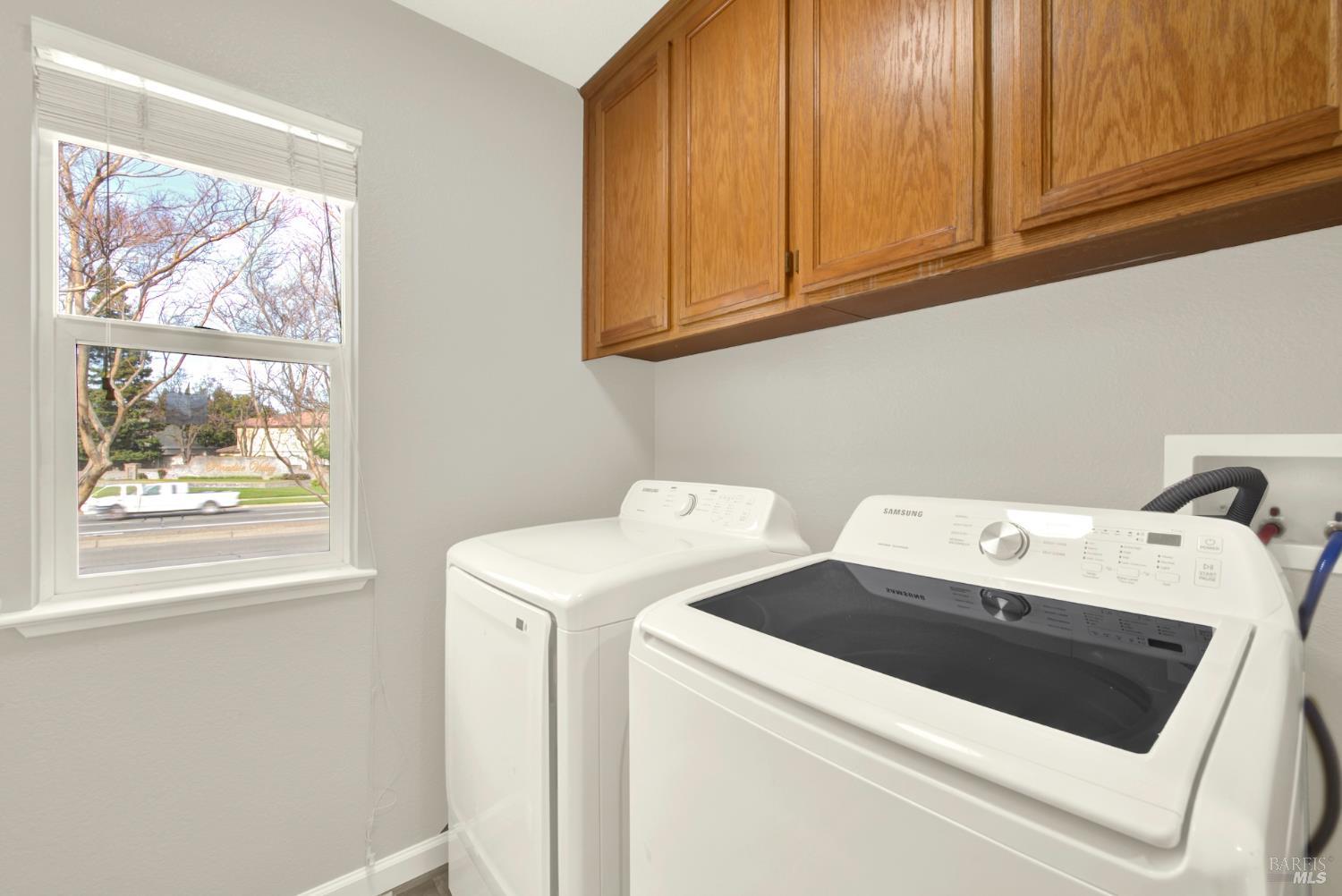 Detail Gallery Image 30 of 37 For 702 Racoon Ct, Fairfield,  CA 94533 - 3 Beds | 2/1 Baths