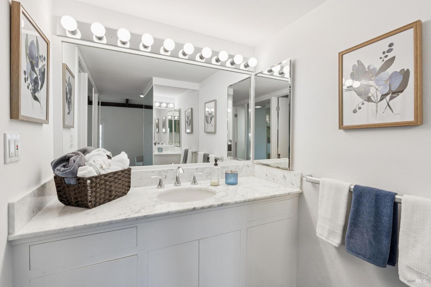 Detail Gallery Image 38 of 60 For 132 Sugarloaf Dr, Tiburon,  CA 94920 - 3 Beds | 2 Baths