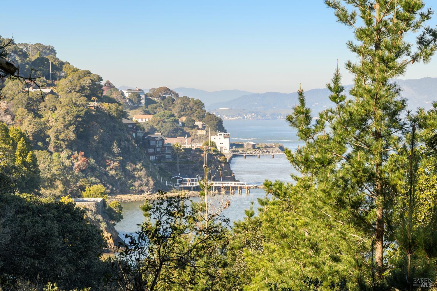 Detail Gallery Image 32 of 33 For 2800 Paradise Dr, Tiburon,  CA 94920 - – Beds | – Baths