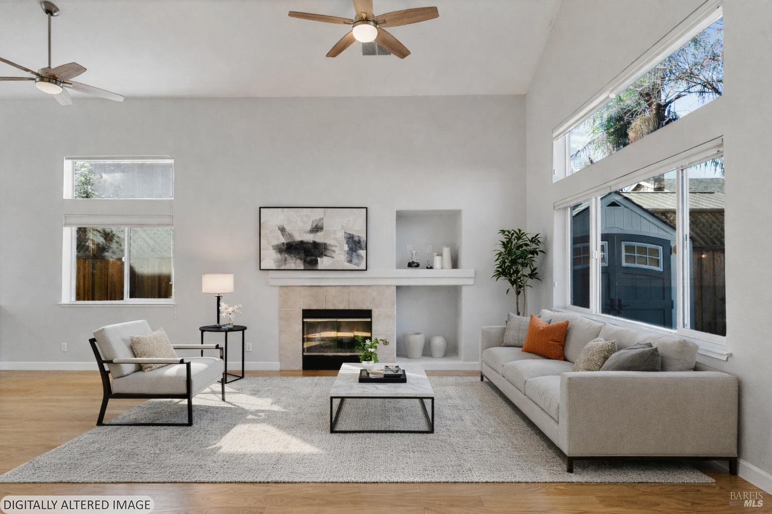 Detail Gallery Image 4 of 77 For 1210 Maple Dr, Rohnert Park,  CA 94928 - 3 Beds | 2/1 Baths