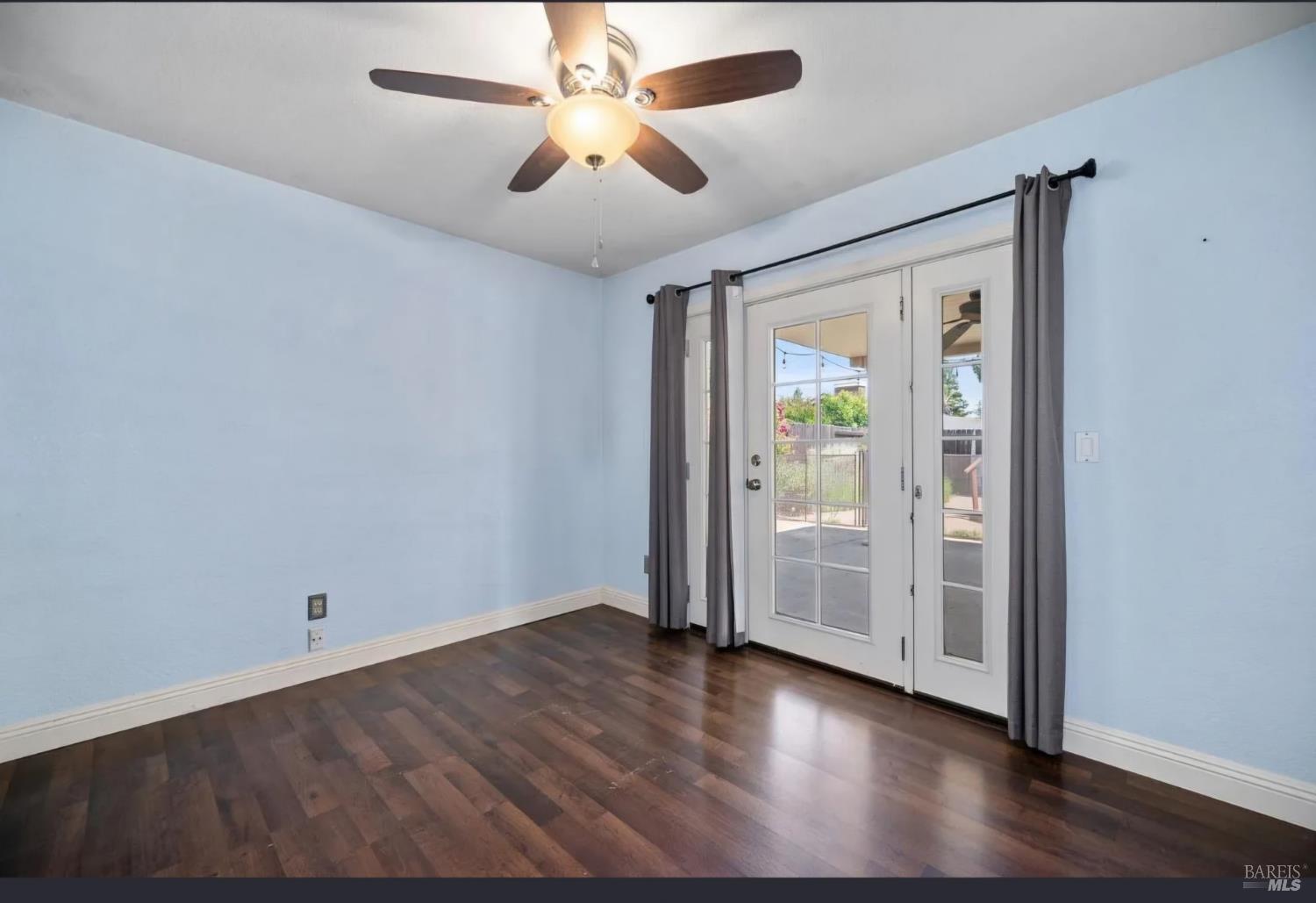 Detail Gallery Image 33 of 49 For 875 Christine Dr, Vacaville,  CA 95687 - 5 Beds | 3 Baths