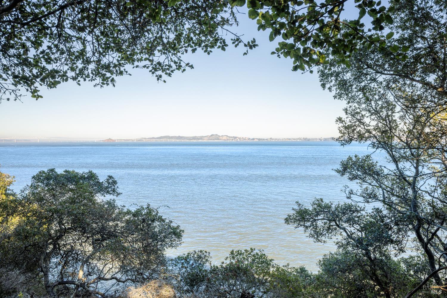 Detail Gallery Image 22 of 33 For 2800 Paradise Dr, Tiburon,  CA 94920 - – Beds | – Baths