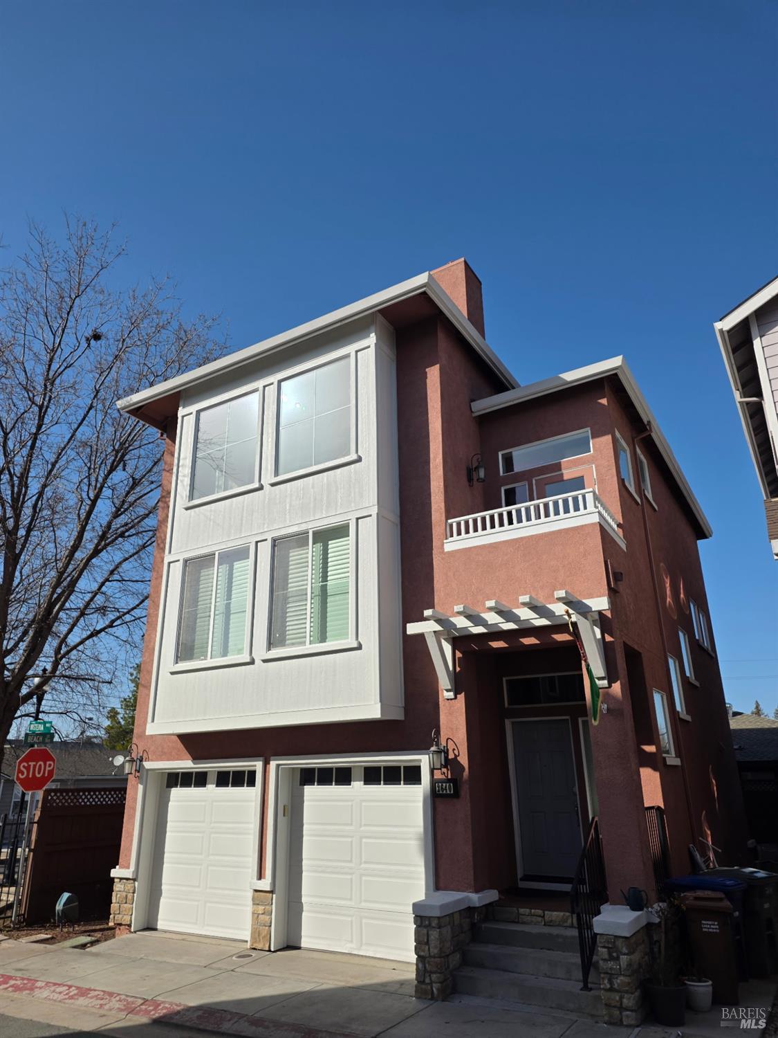 Detail Gallery Image 2 of 88 For 2640 Wisteria Way, Concord,  CA 94519 - 3 Beds | 3/1 Baths