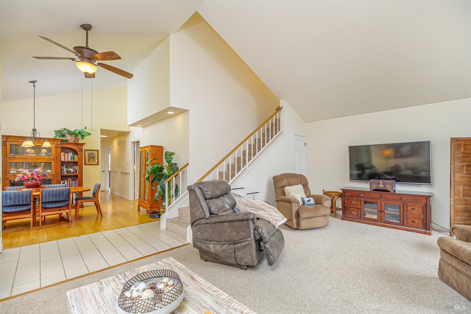 Detail Gallery Image 6 of 31 For 1449 Morning Glory Dr, Petaluma,  CA 94954 - 3 Beds | 2 Baths