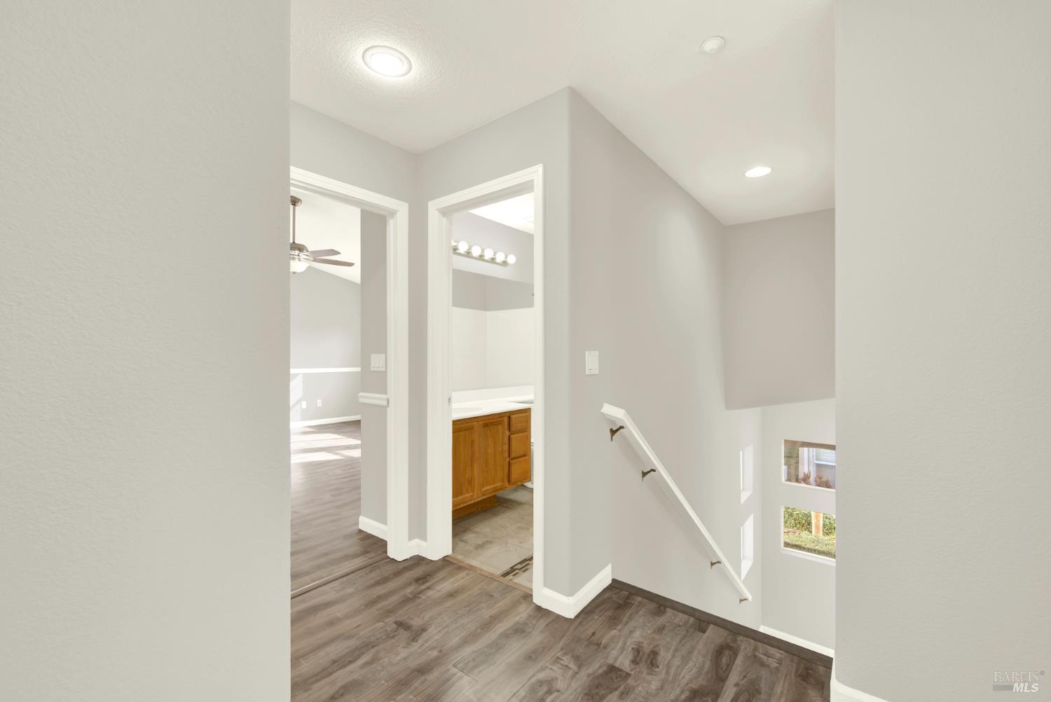 Detail Gallery Image 18 of 37 For 702 Racoon Ct, Fairfield,  CA 94533 - 3 Beds | 2/1 Baths