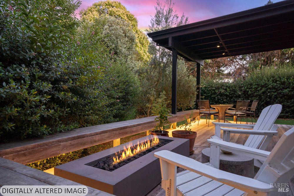 Detail Gallery Image 4 of 56 For 120 Eichten Ln, Penngrove,  CA 94951 - 4 Beds | 2/1 Baths