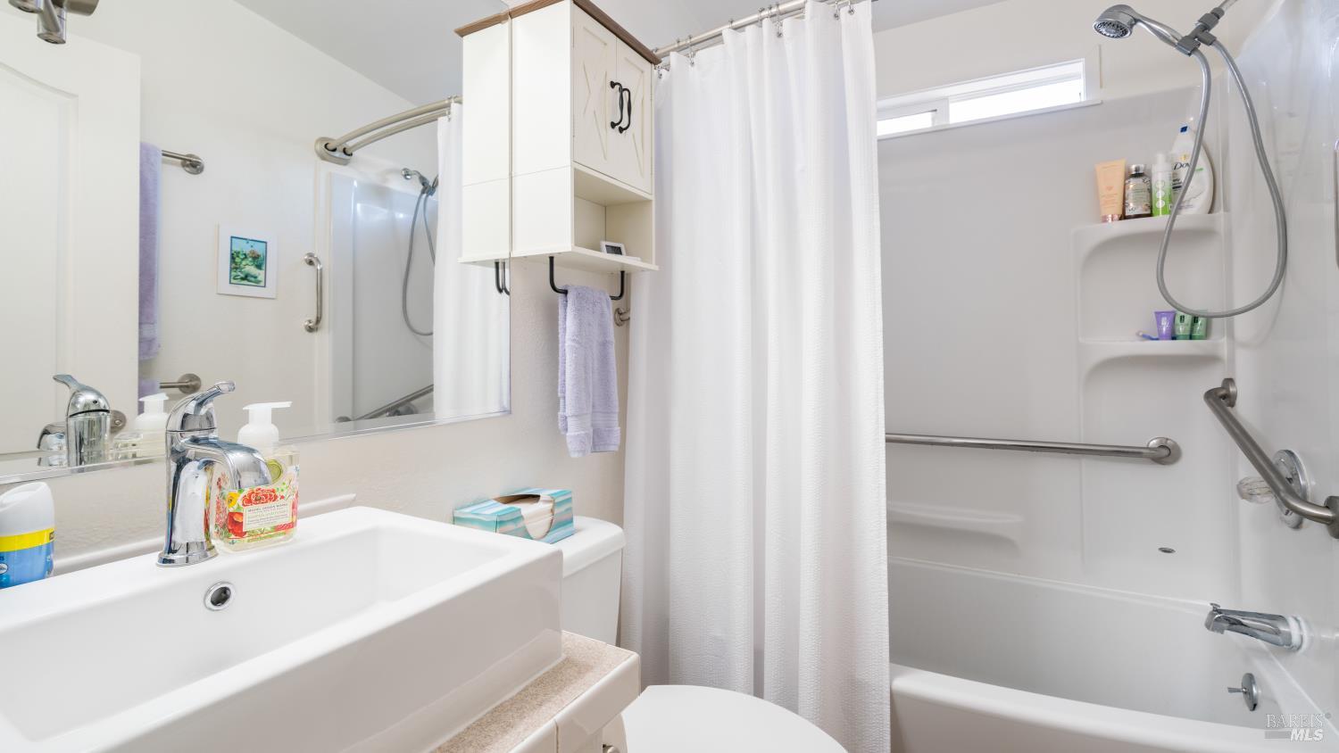 Detail Gallery Image 11 of 21 For 114 Redwing Dr, Santa Rosa,  CA 95409 - 2 Beds | 1 Baths