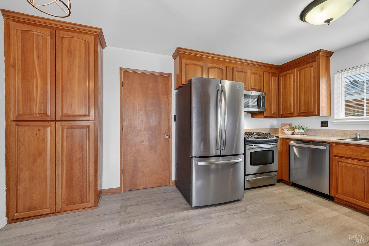 Detail Gallery Image 12 of 38 For 2312 Kathleen Dr, Napa,  CA 94558 - 3 Beds | 2 Baths