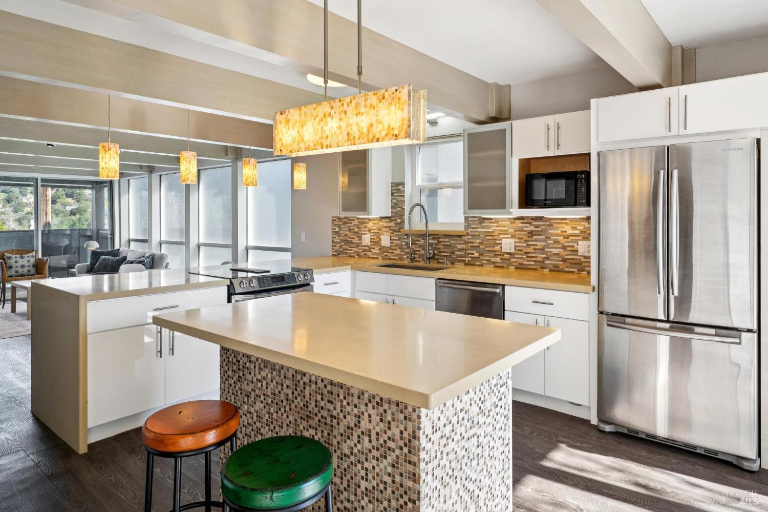 Detail Gallery Image 5 of 38 For 320 via Casitas Unkn #109,  Greenbrae,  CA 94904 - 3 Beds | 2 Baths