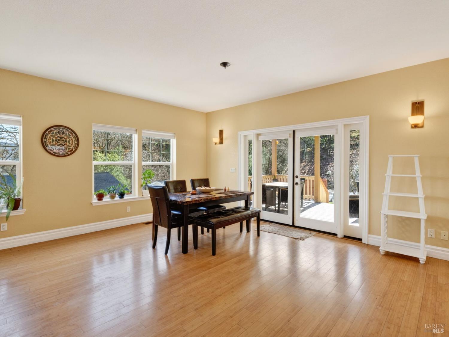 Detail Gallery Image 35 of 53 For 605 Redwood Ave, Ukiah,  CA 95482 - 4 Beds | 2/1 Baths