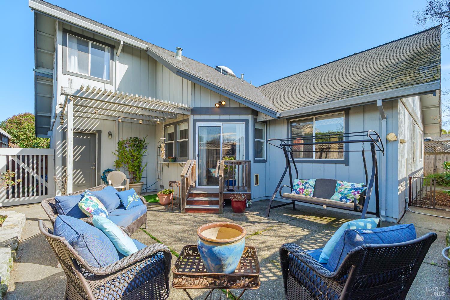Detail Gallery Image 28 of 31 For 1449 Morning Glory Dr, Petaluma,  CA 94954 - 3 Beds | 2 Baths