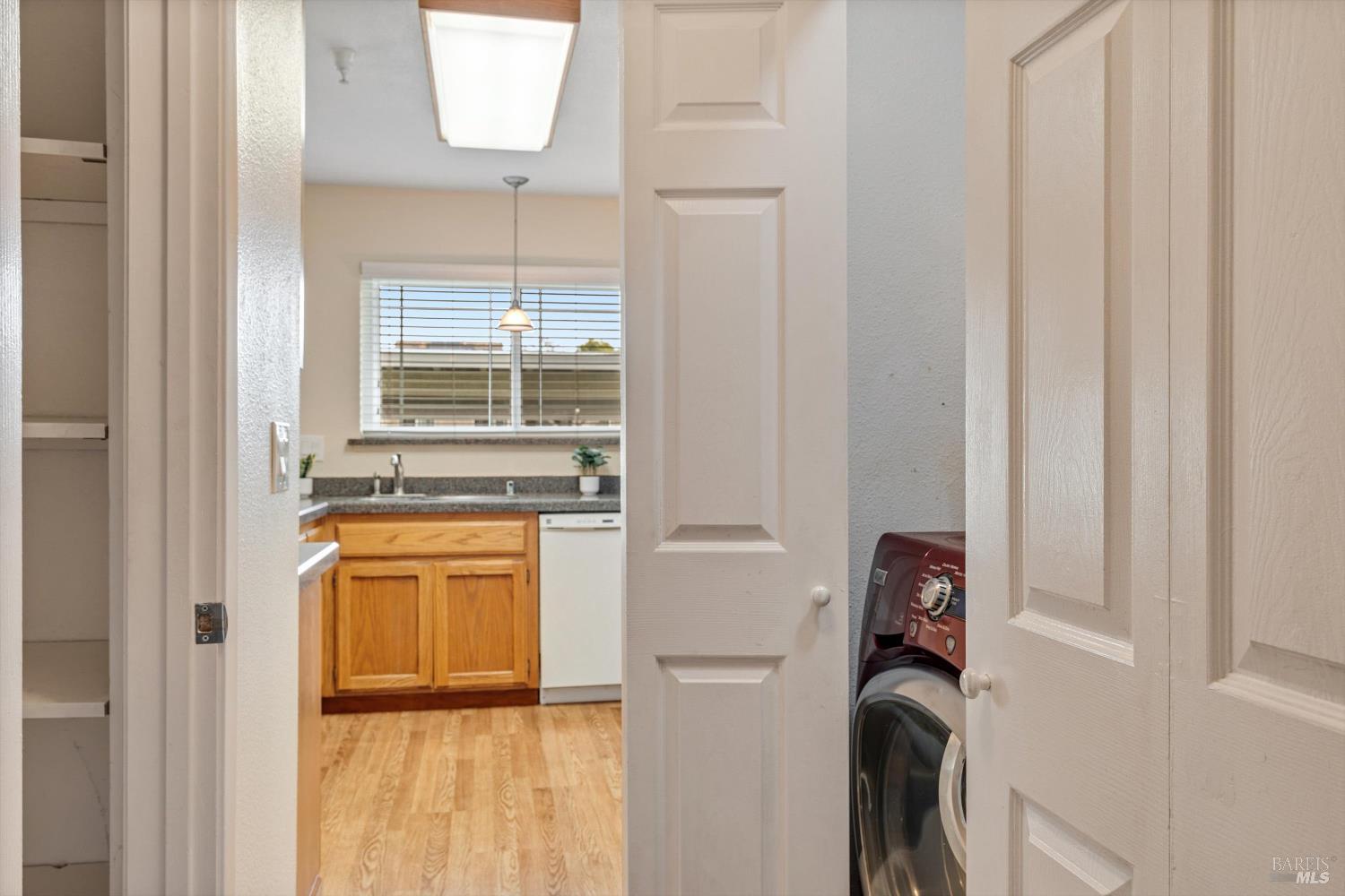 Detail Gallery Image 7 of 15 For 790 William Ct, Napa,  CA 94558 - 2 Beds | 2 Baths