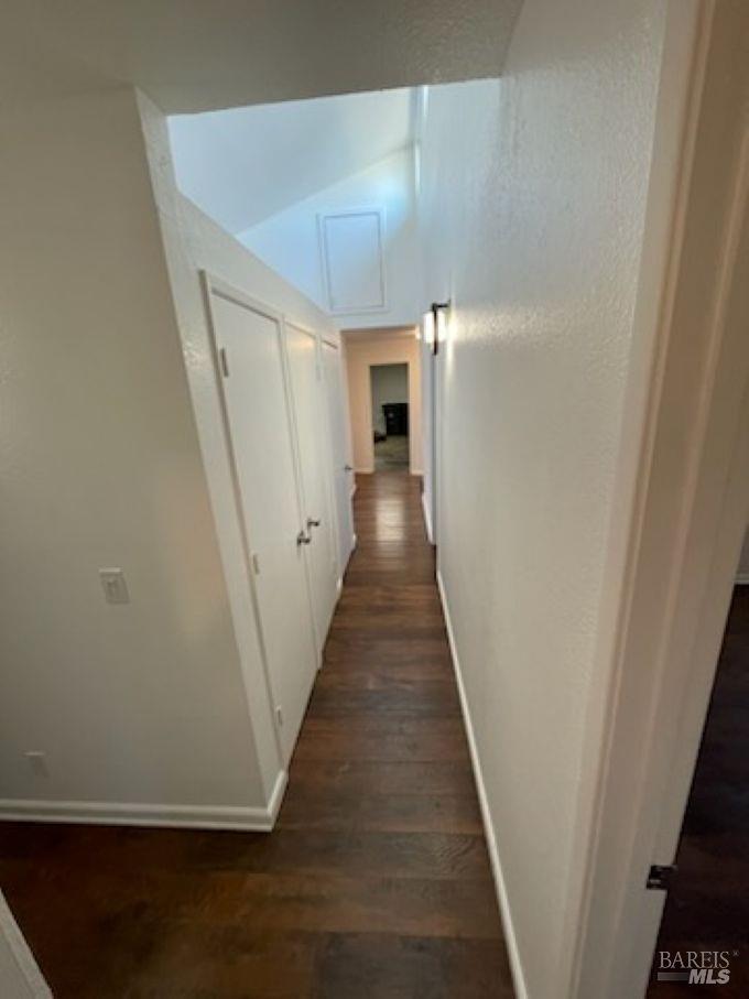 Detail Gallery Image 17 of 22 For 935 W 8th St, Santa Rosa,  CA 95401 - 4 Beds | 2 Baths