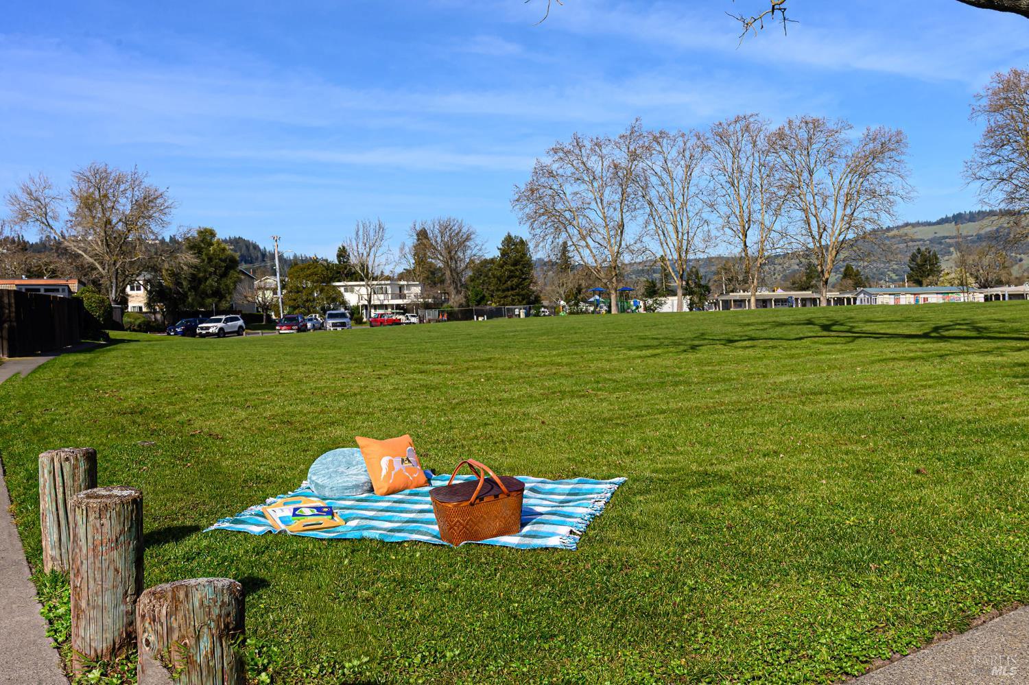 Front Image Thumbnail for BA326008244