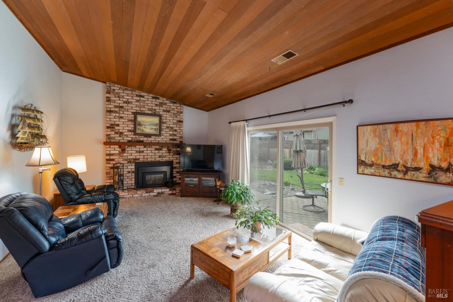 Detail Gallery Image 13 of 34 For 550 Baywood Ct, Ukiah,  CA 95482 - 3 Beds | 2/1 Baths