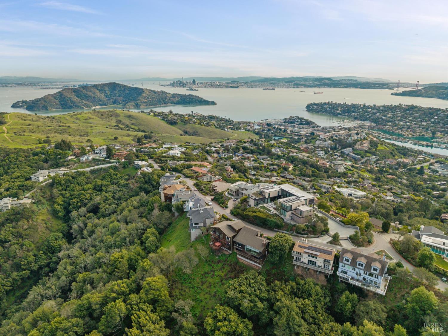 Detail Gallery Image 2 of 60 For 132 Sugarloaf Dr, Tiburon,  CA 94920 - 3 Beds | 2 Baths