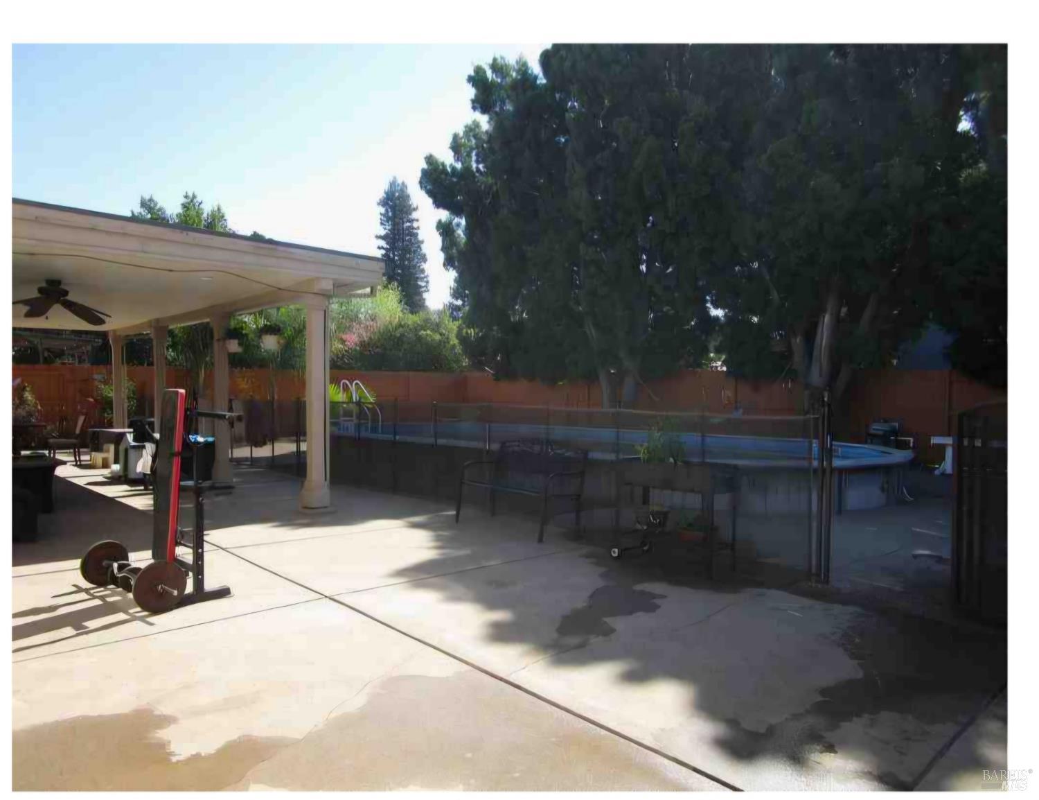 Detail Gallery Image 7 of 49 For 875 Christine Dr, Vacaville,  CA 95687 - 5 Beds | 3 Baths