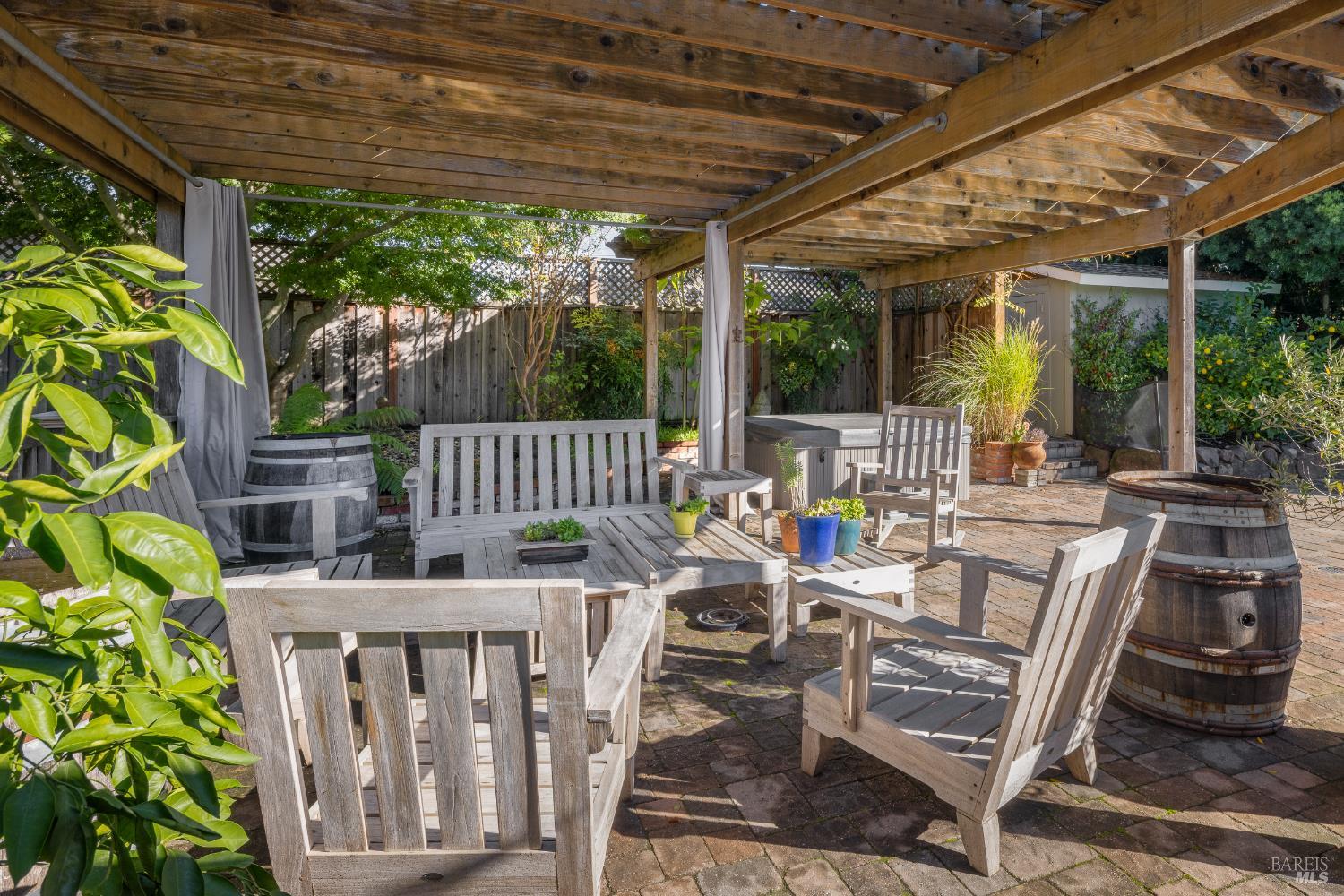 Detail Gallery Image 15 of 20 For 200 Alderbrook Dr, Santa Rosa,  CA 95405 - 4 Beds | 3/1 Baths