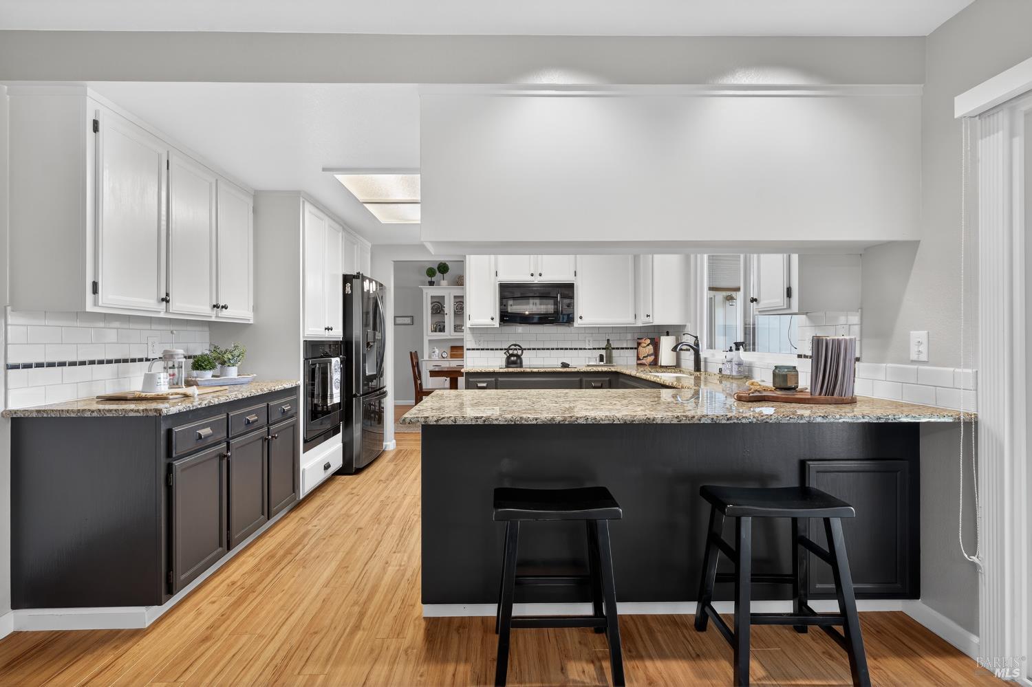 Detail Gallery Image 16 of 53 For 2071 Mount Olive Dr, Santa Rosa,  CA 95404 - 3 Beds | 2 Baths