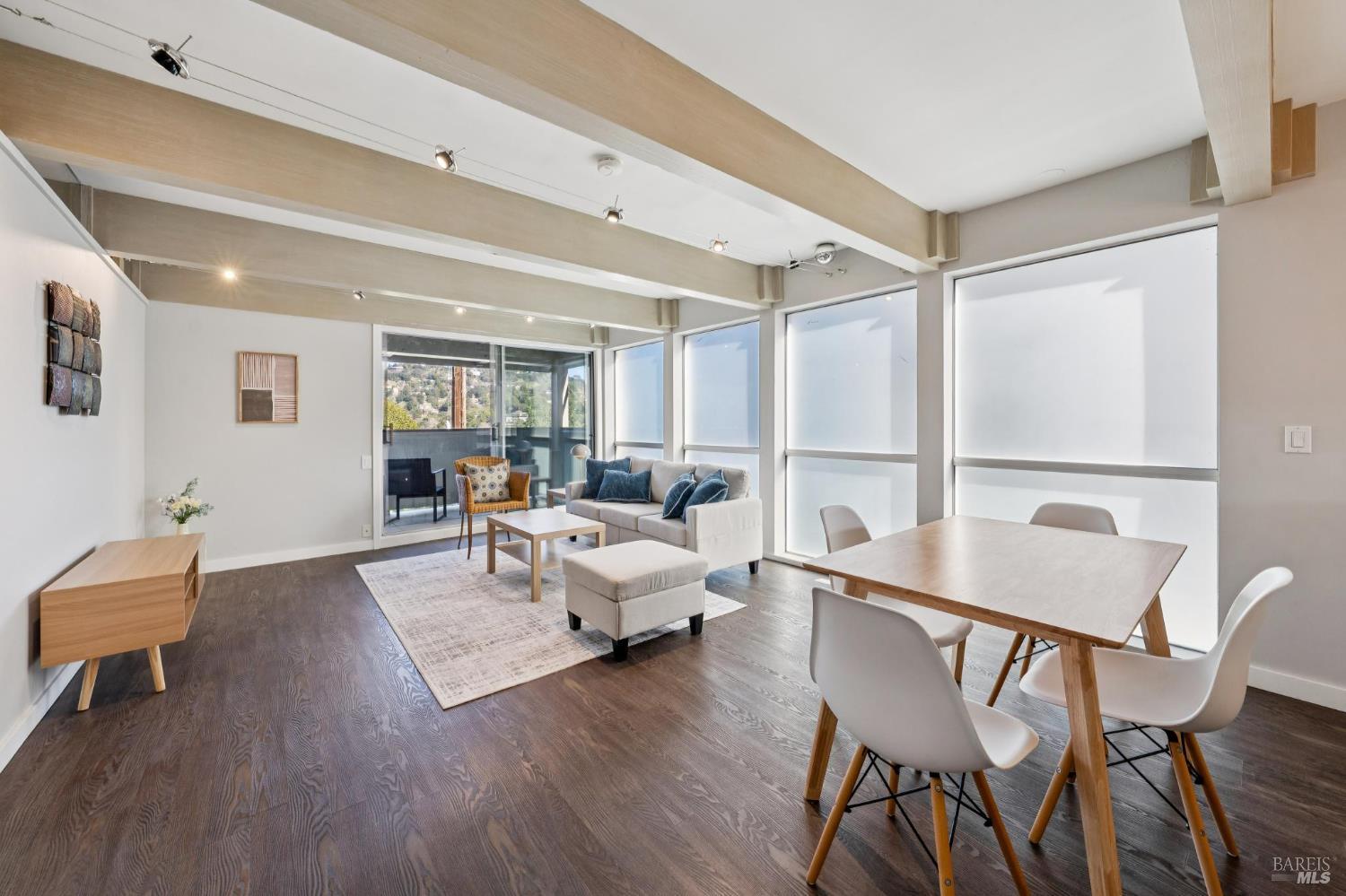 Detail Gallery Image 11 of 38 For 320 via Casitas Unkn #109,  Greenbrae,  CA 94904 - 3 Beds | 2 Baths